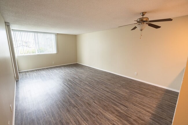 Interior Photo - 4200 S Harbor Blvd