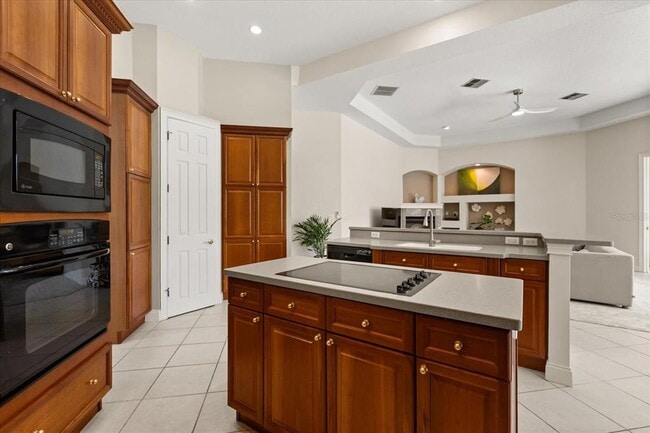 Building Photo - 213 Heatherwood Ct