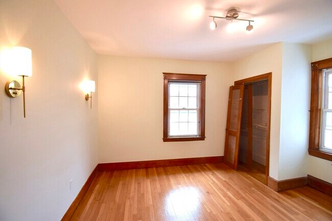 Building Photo - 144 Cleveland Ave