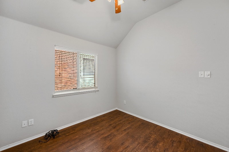 Building Photo - 10010 Voss Ave