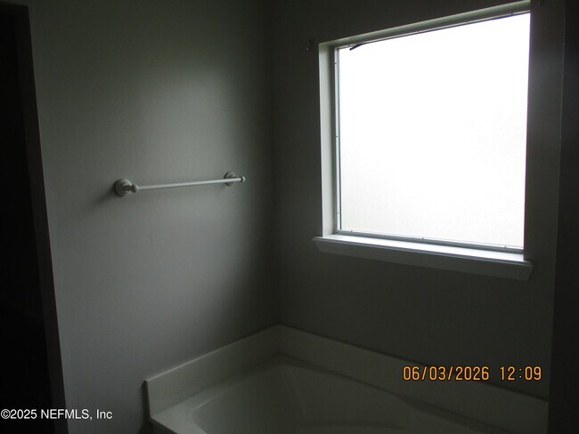 Building Photo - 3285 Avalon Dr