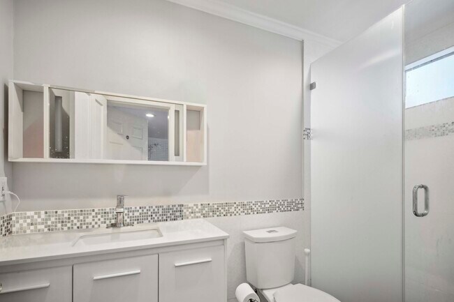 Building Photo - 3511 Berry Dr