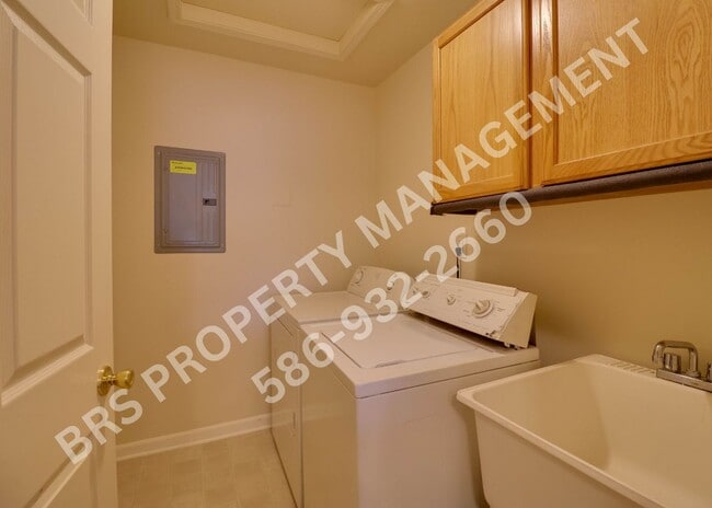 Building Photo - 2 Bedroom 2 Bathroom Condo