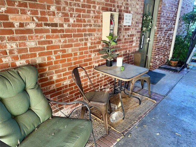 Building Photo - 7920 Rockwood Ln