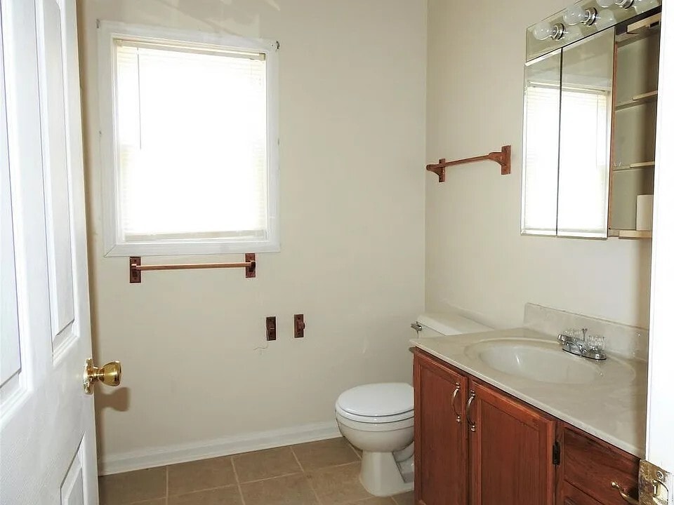 Building Photo - 1810 Magazine St