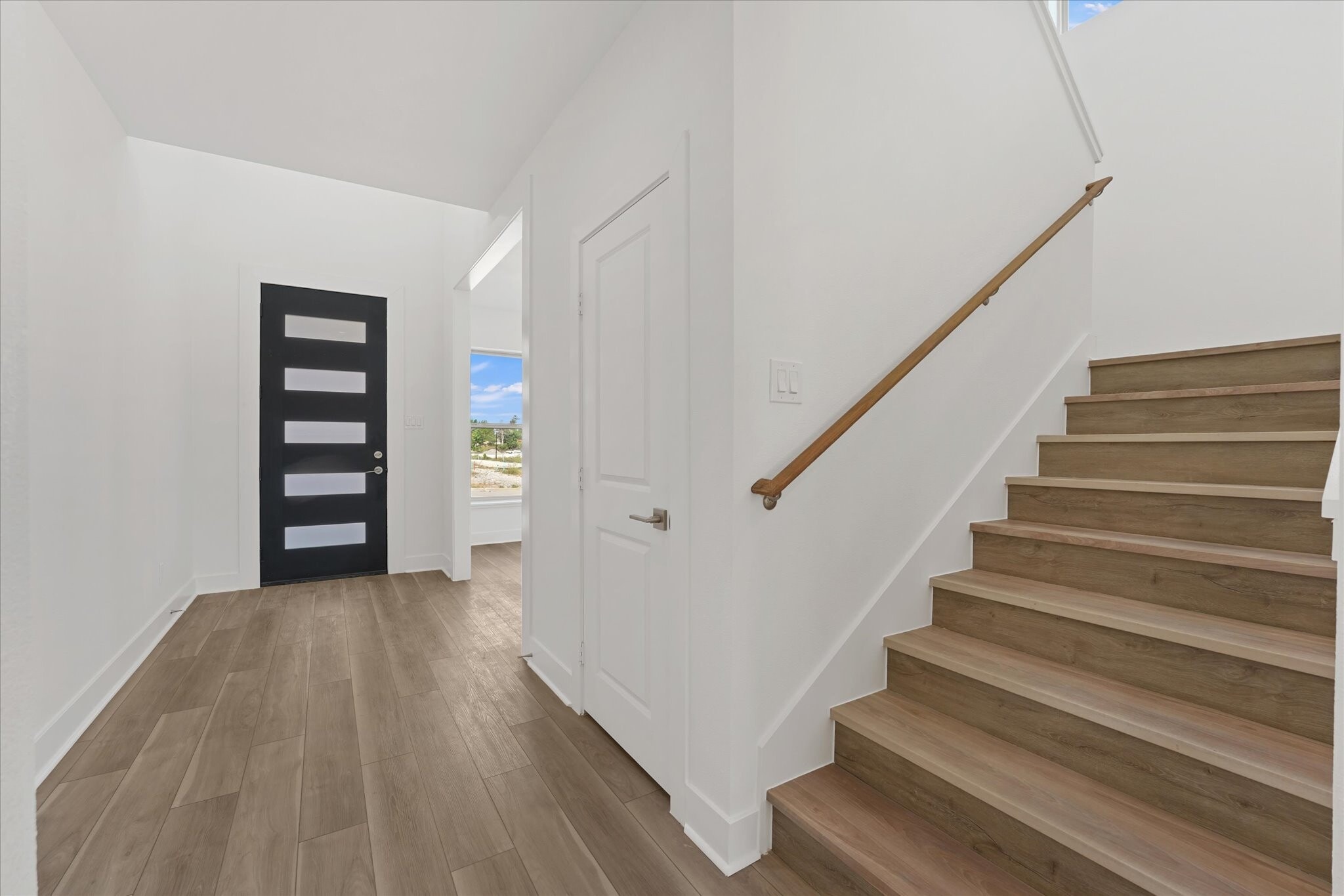 Building Photo - 3786 Wenatche Dr