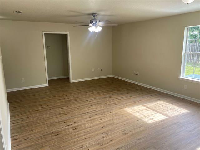 Building Photo - 213 S 3rd St