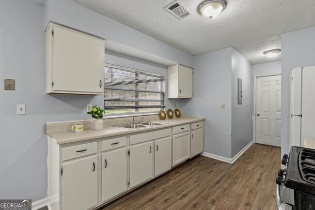 Building Photo - 8877 Burnham Way