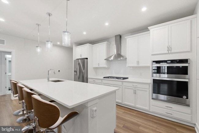 Building Photo - 100 St Ives Pl
