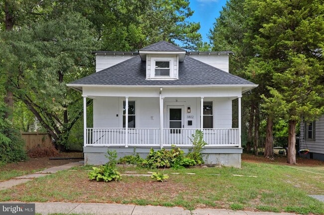 Building Photo - 3802 Parkwood St