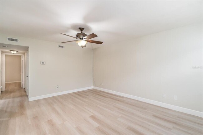 Building Photo - 4810 S Dauphin Ave