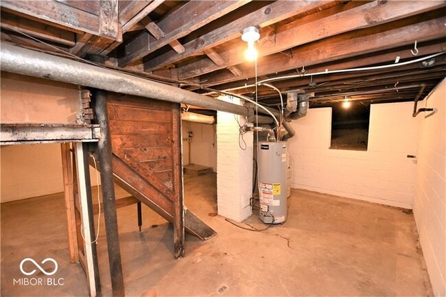 Building Photo - 1417 E Bradbury Ave