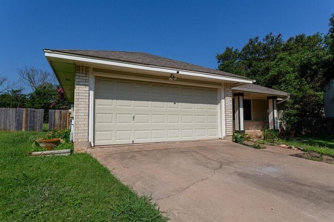 Building Photo - 12504 Monaghan Trail