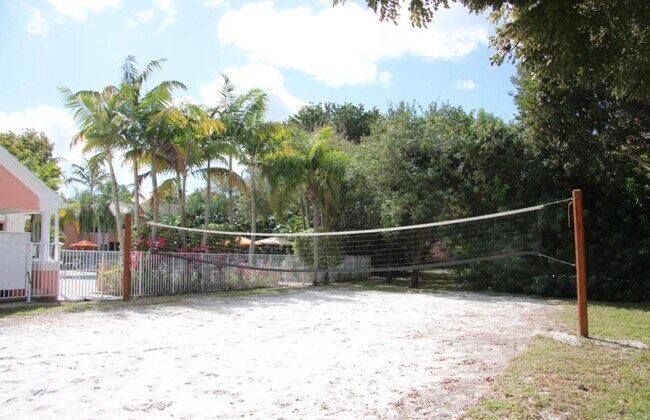 Building Photo - 1055 Crystal Way