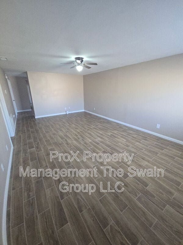 Building Photo - 3316 Timberline Rd W