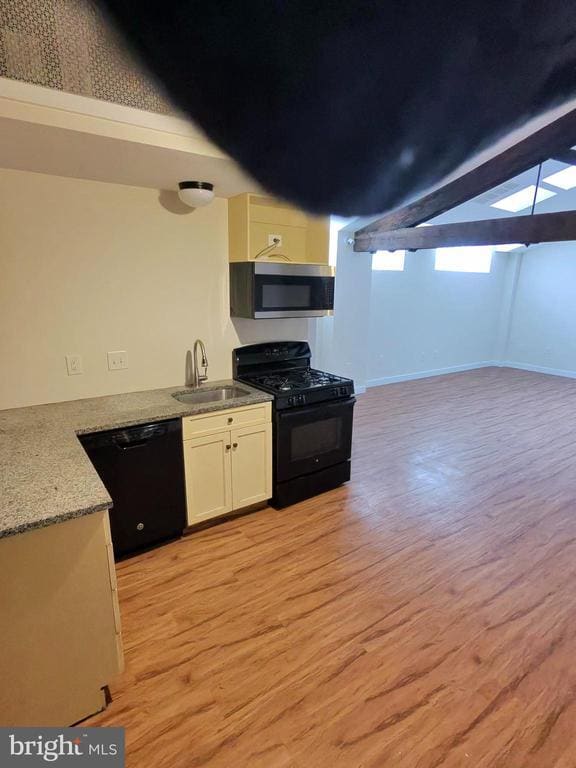 Building Photo - 550 N 52nd St