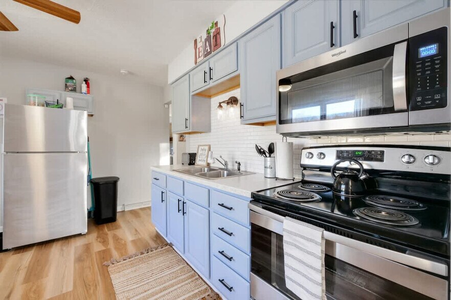 Building Photo - 4544 Erie Ave NW