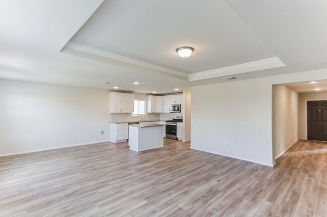 Building Photo - 3 Bedroom Home in Trails of Elizabeth Creek