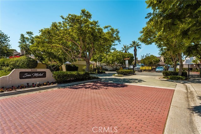 Building Photo - 2164 San Michel Dr E