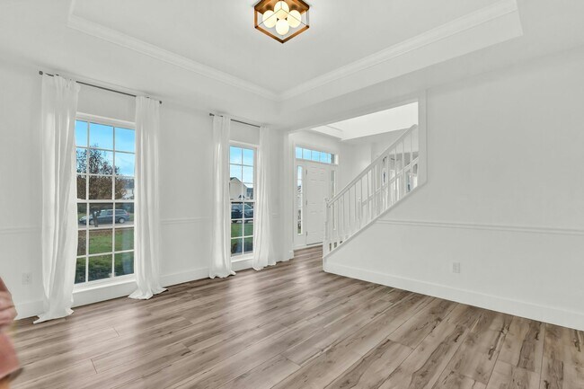 Building Photo - 6117 Antler Xing