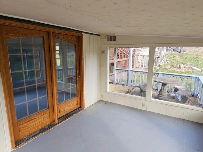 Building Photo - 3745 Frankfort-Ford Rd