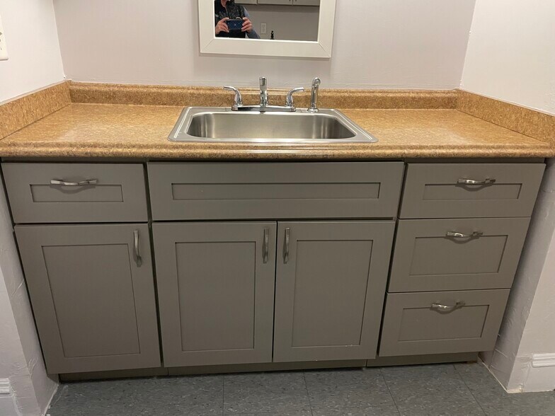 Building Photo - 317 N 4th Ave W