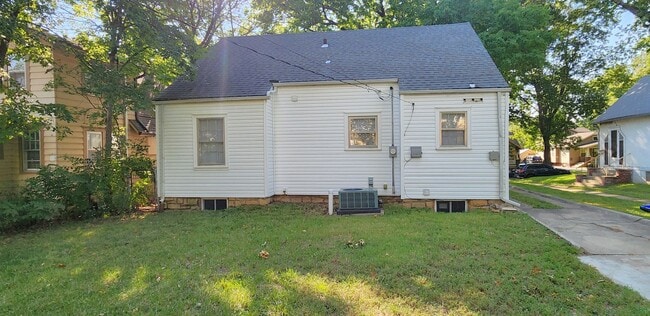 Building Photo - Beautiful, updated 4BR home with full unfi...