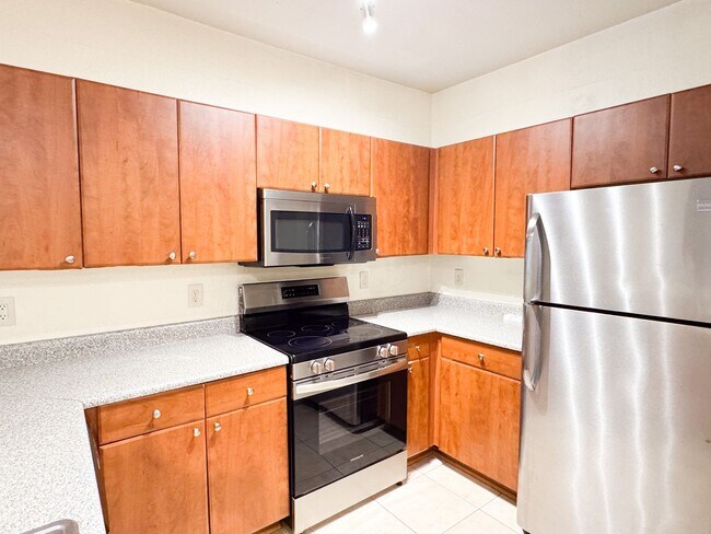Building Photo - The Grande Downtown - One bedroom one bath...