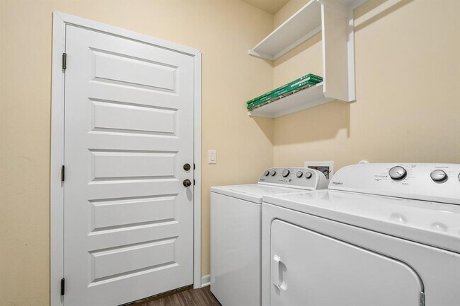 Building Photo - 9813 Eloquence Dr