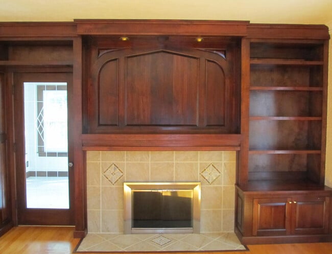 Building Photo - Four Bedroom Home in Milwood