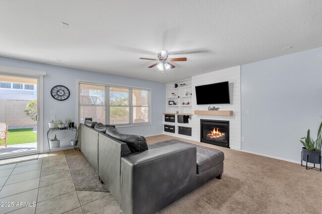 Building Photo - 16029 N 171st Dr