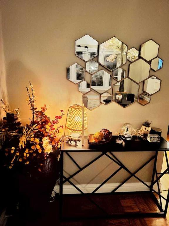 Building Photo - 7333 Amherst Ave