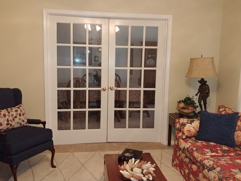 Building Photo - 1444 Simmons St