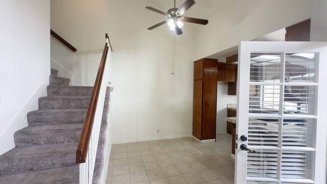 Building Photo - 2 Bdrm Condo in the Gated Saratoga Community