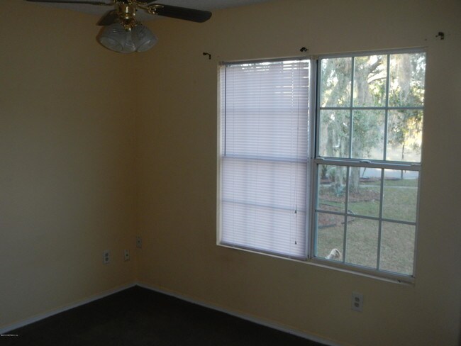 Building Photo - 517 Tuxedo Ct