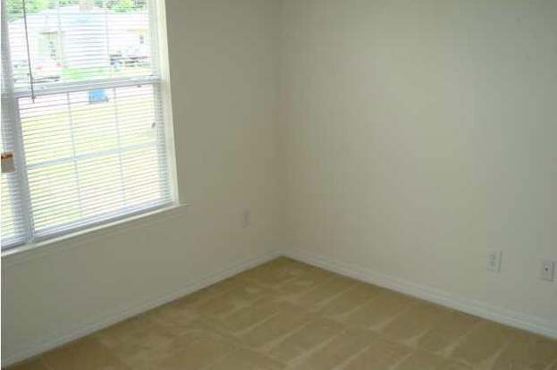Building Photo - 10605 Wilderness Ln