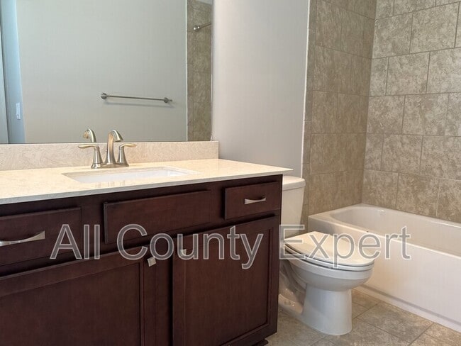 Building Photo - 1529 Huntwood Ct