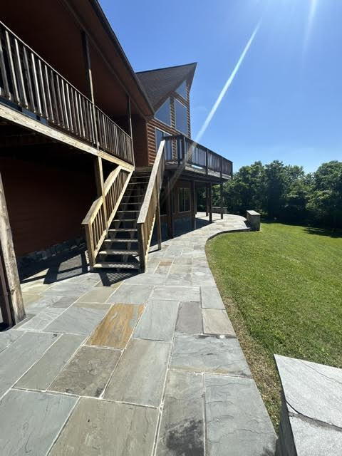 Building Photo - Mountain Home with Panoramic Skyline Drive Views available June 30th!