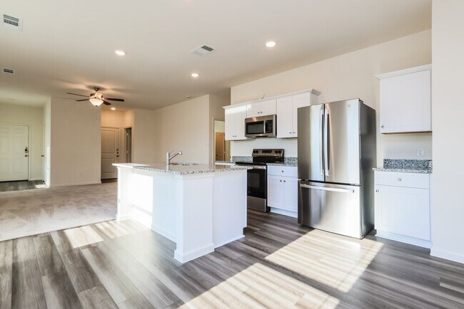 Building Photo - 15310 Abella Dr