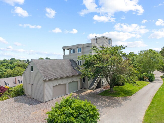 Building Photo - 70 Prospect Hill Rd