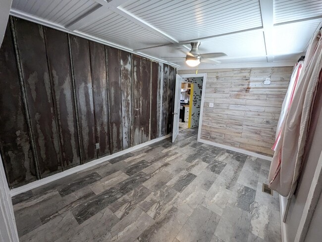Building Photo - 3348 Lowery Dr