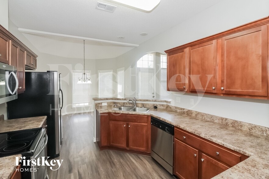 Building Photo - 2260 Coral Tree Ln