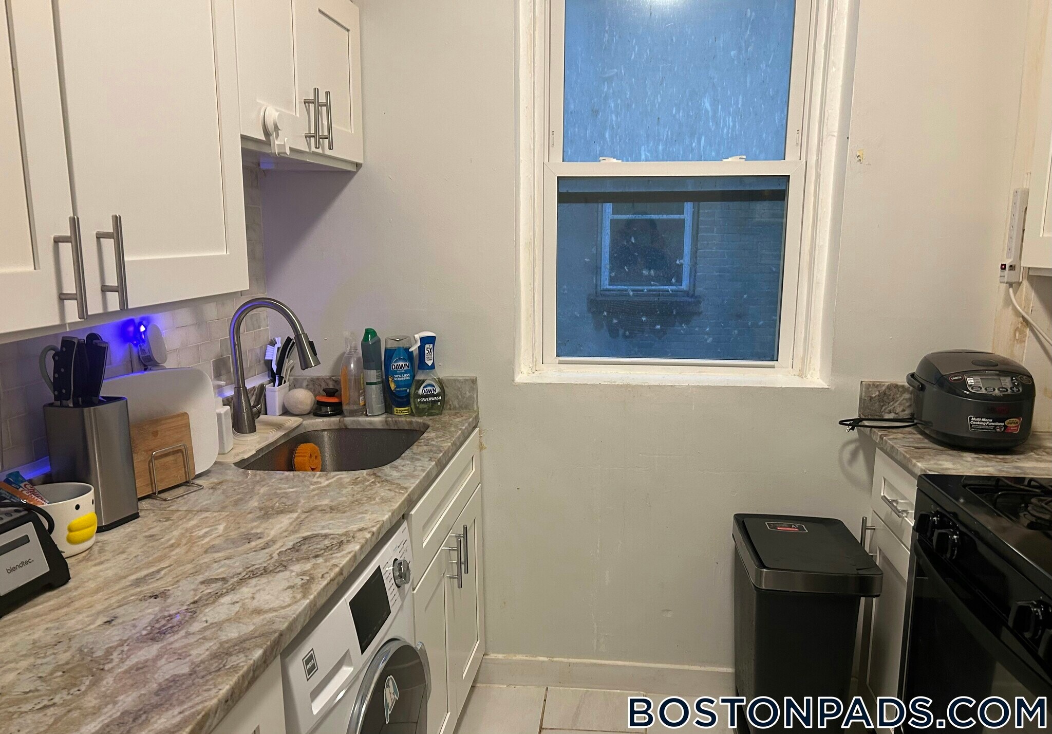 Building Photo - 86 Glenville Ave