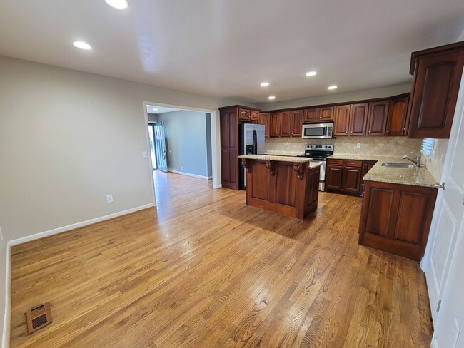 Building Photo - Nashville Rental with One Level Living and...