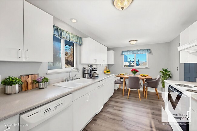 Building Photo - 6024 S Prince St