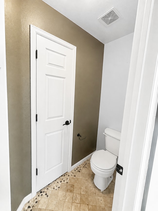 Building Photo - 4626 Bancroft Dr