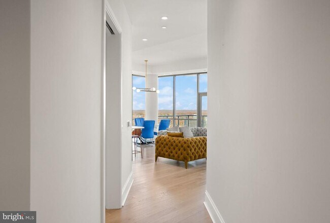 Building Photo - 7887 Jones Branch Dr