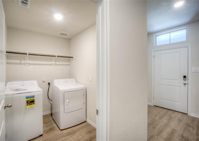 Building Photo - 3913 Turquoise Ave