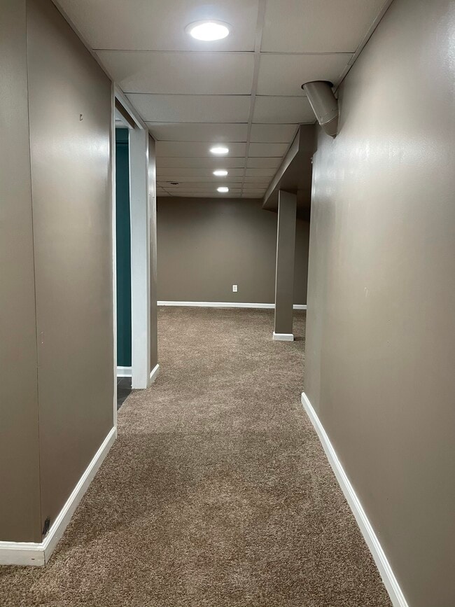 Building Photo - Mayfield