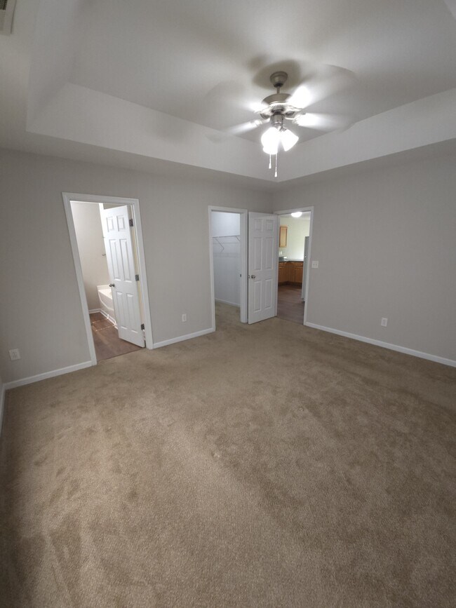 Building Photo - 105 Zippo Pine Dr
